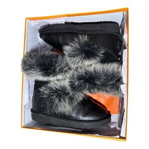 Stylish Auabp Black Ankle Boots with Fur Trim